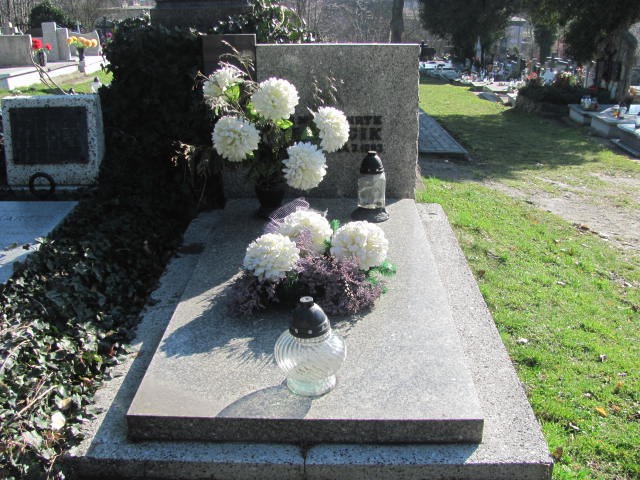 Grób Henryk Bernacik