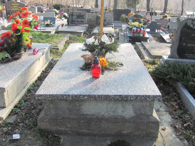 Grób Amalia Staroń